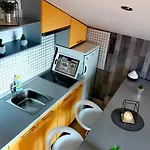 Tena *
